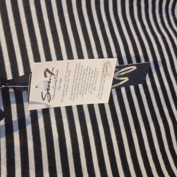 Seven7 Luxe Lane Bryant Long sheer sleeves TShirt - Picture 8 of 9